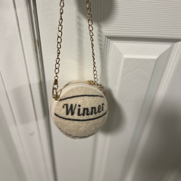 Mini basketball Beige Crossbody Chain Bag - Picture 3 of 3